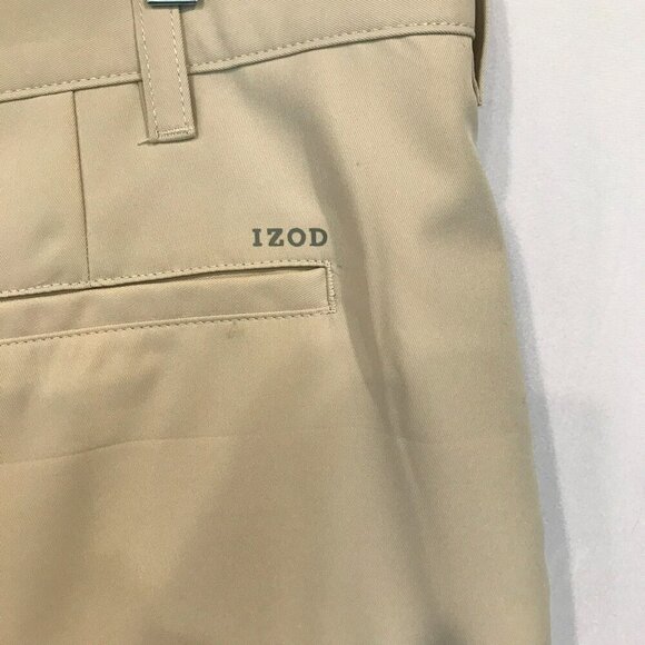Izod Men's Flat Front Bermuda Golf Shorts Sz 40 in Light Tan Activewear Outdoors - Picture 7 of 13